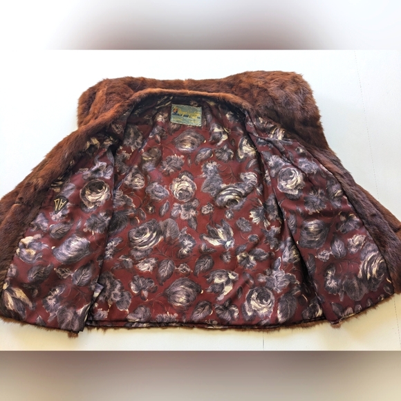 MEYER EPSTEIN FURS Vintage Fur Coat - Picture 4 of 10